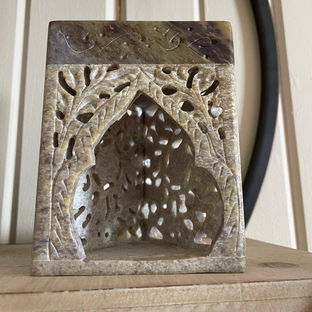 Carved soapstone essential oil diffuser